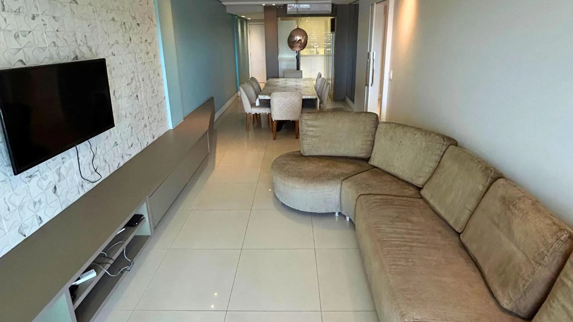 Appartamento Lindo Apartamento Sobre A Avenida Principal Com Vista Mar Bombinhas