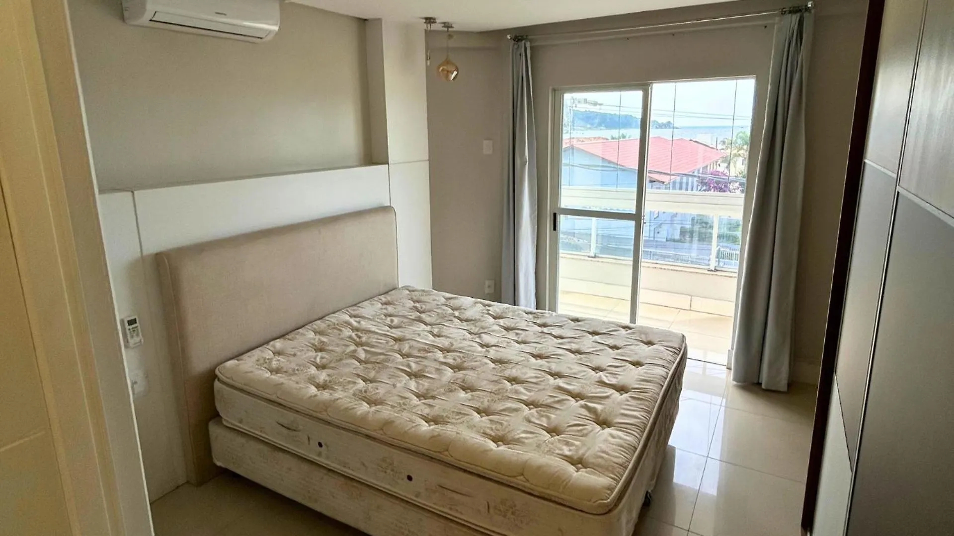 Lindo Apartamento Sobre A Avenida Principal Com Vista Mar Bombinhas Brasile